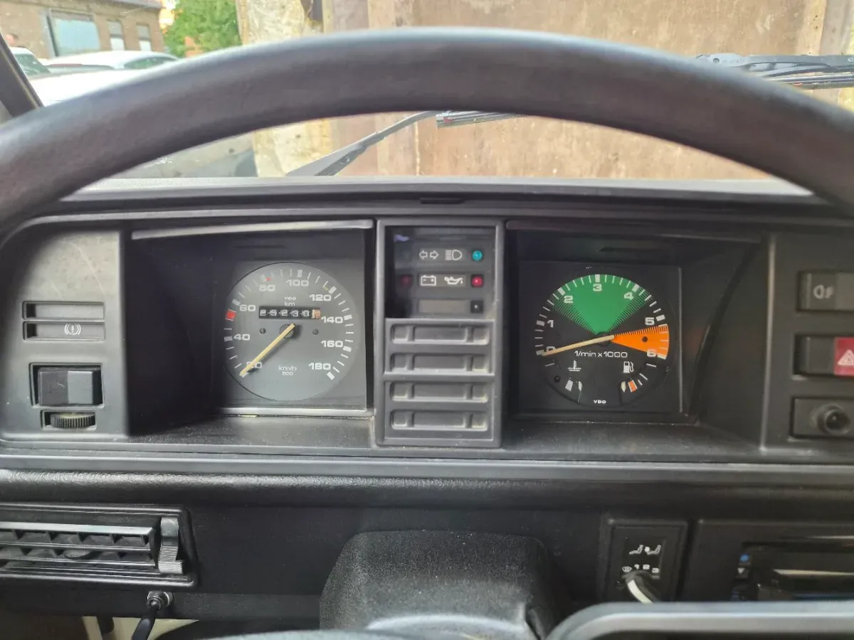 Volkswagen T3 1984 photo 3