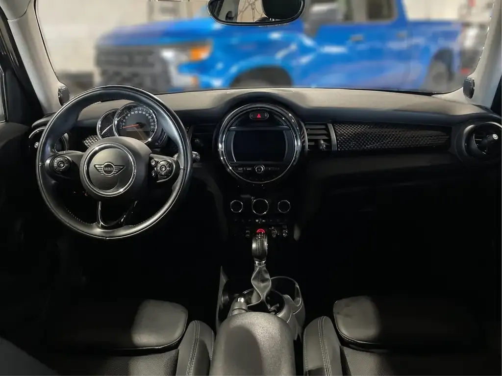 Mini 5 Door 2019 photo 5