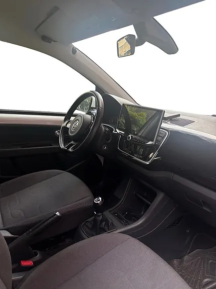 Volkswagen Up 2014 photo 2
