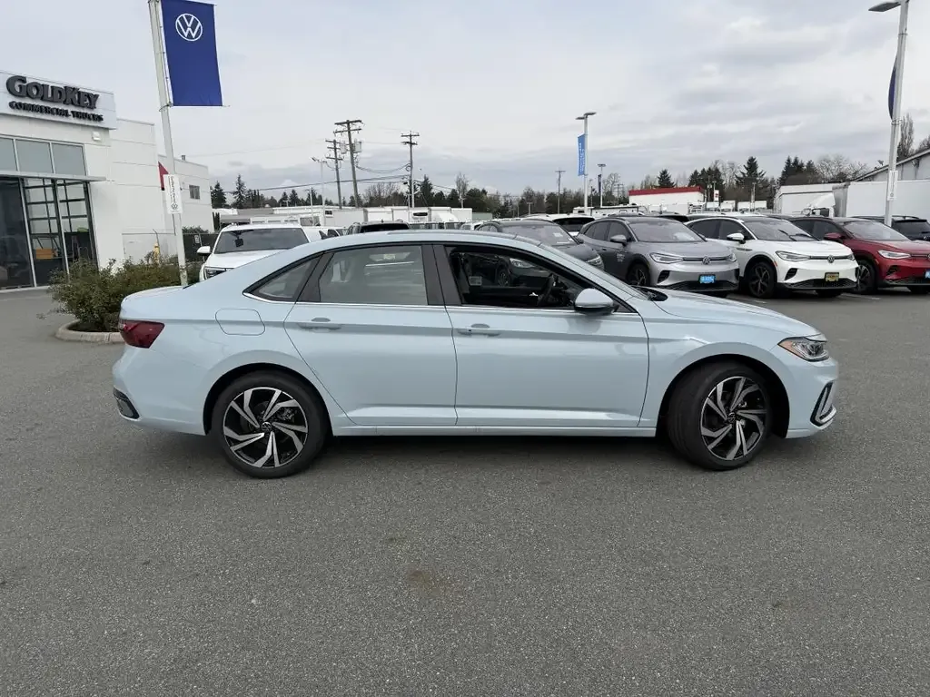Volkswagen Jetta 2026 photo 3