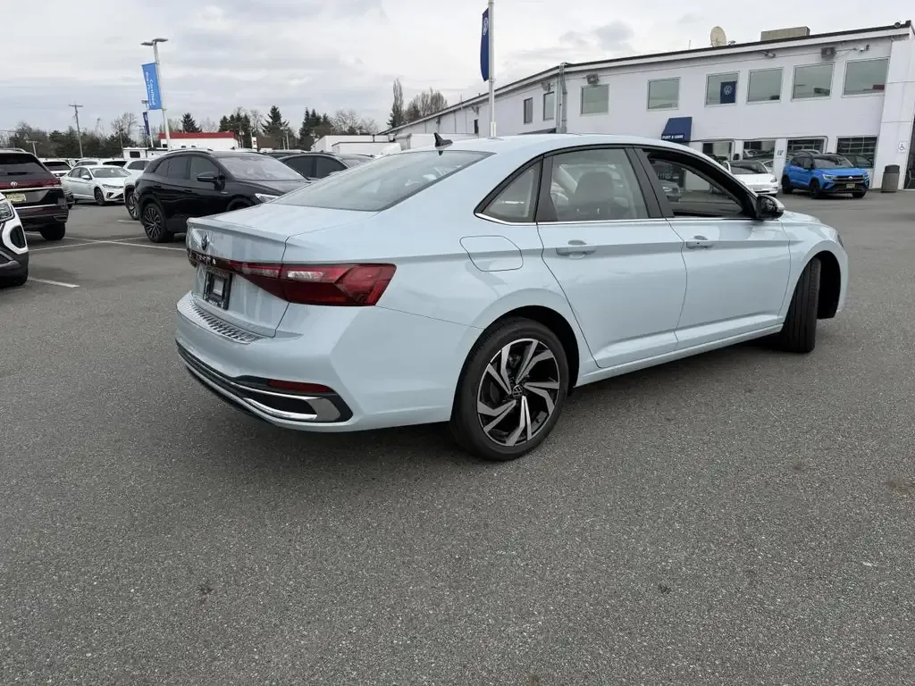 Volkswagen Jetta 2026 photo 4