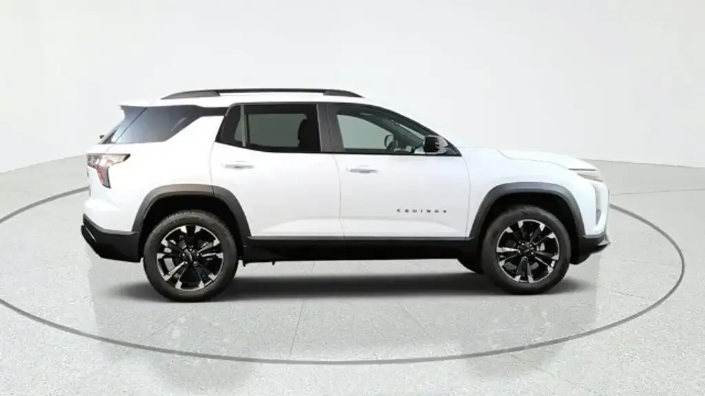 Chevrolet Equinox 2027 photo 2