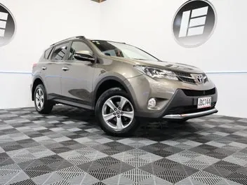 Toyota Rav4 2015 photo 2