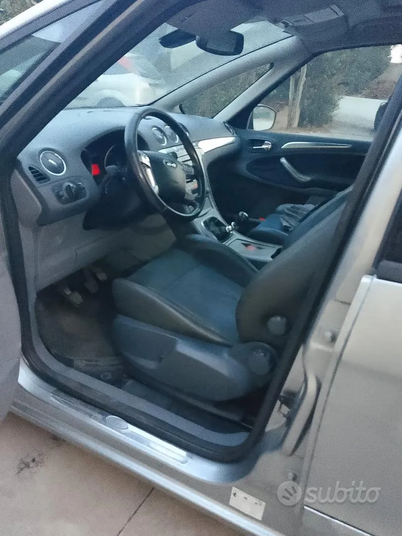 Ford S-Max 2007 photo 3