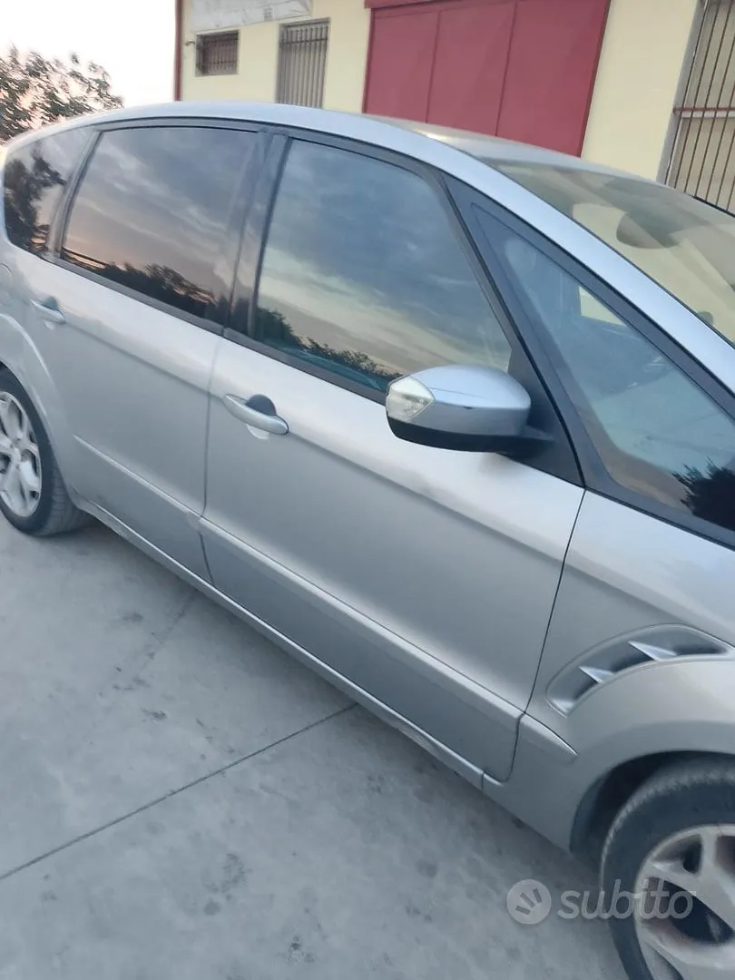 Ford S-Max 2007 photo 2