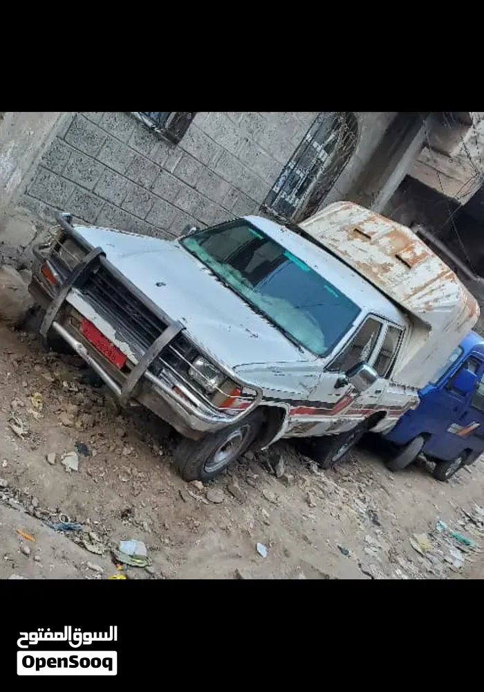 Toyota Hilux 1986 photo 5