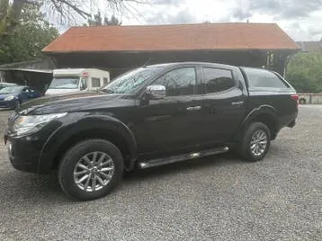 Mitsubishi L200 2016 photo 2