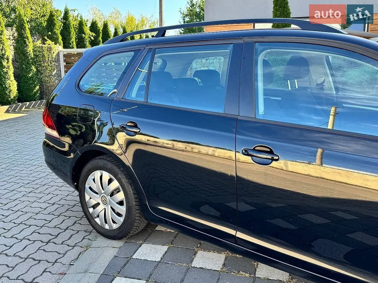 Volkswagen Golf 2011 photo 4