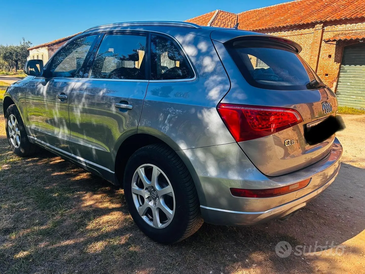 Audi Q5 2011 photo 2