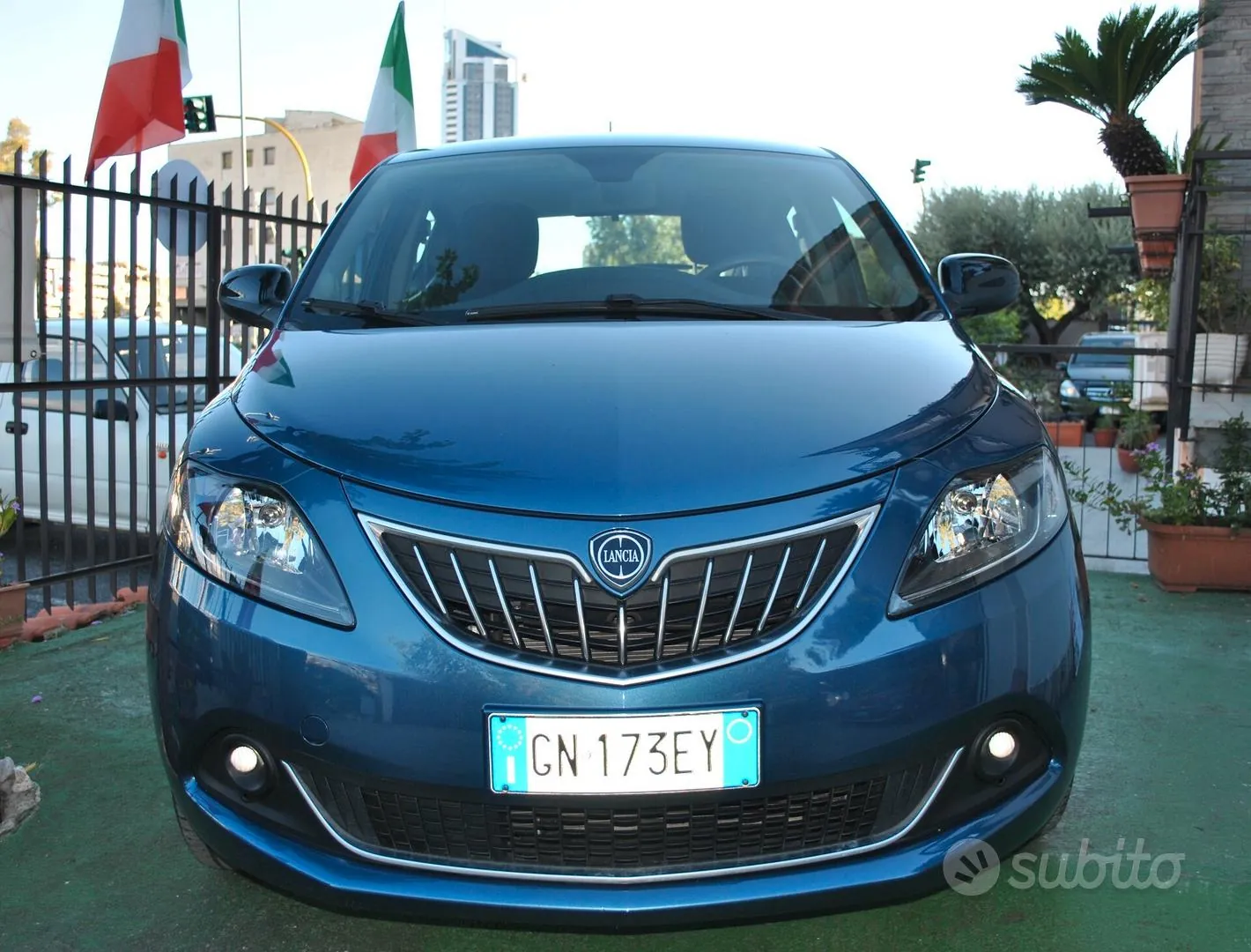 Lancia Ypsilon