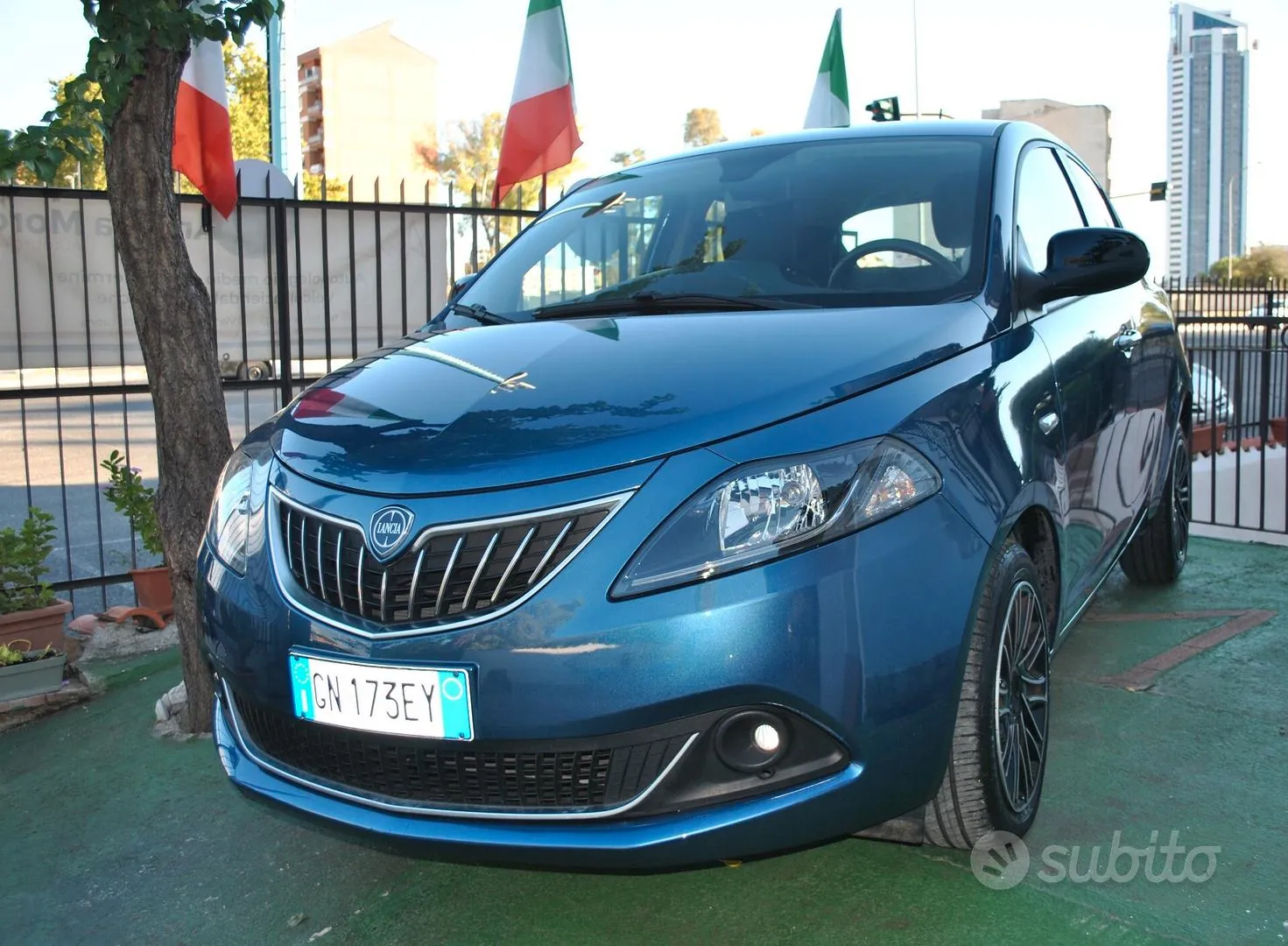Lancia Ypsilon 2023 photo 2