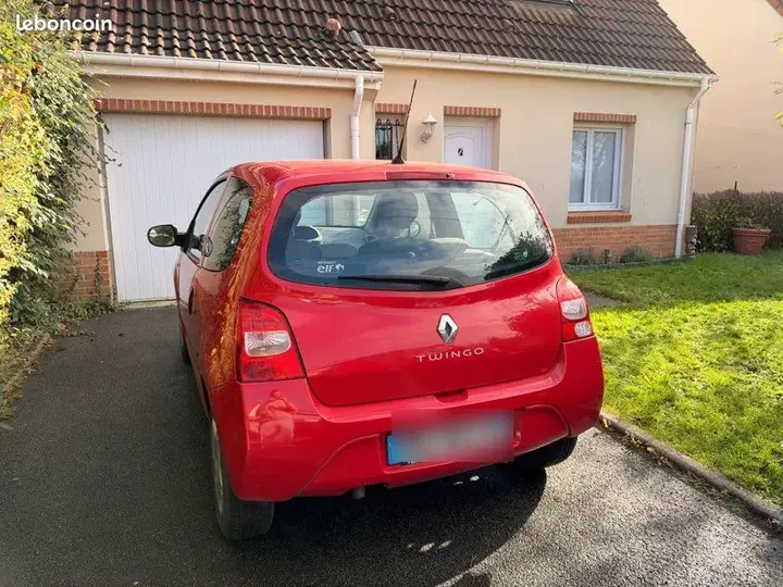 Renault Twingo 2010 photo 2