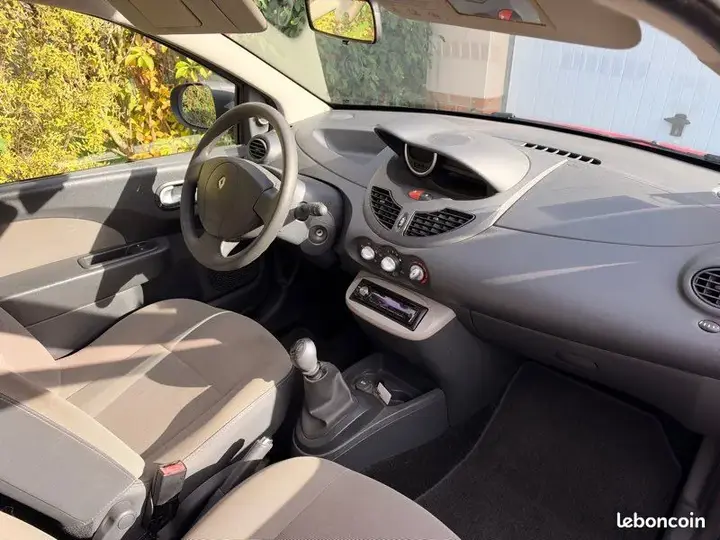 Renault Twingo 2010 photo 3
