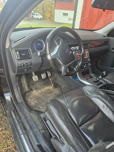 Volvo V70 2011 photo 4