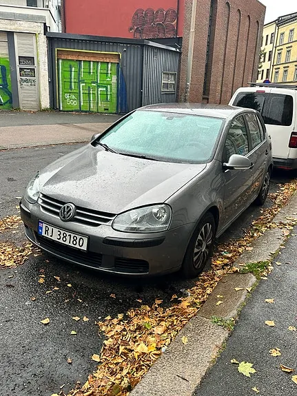 Volkswagen Golf V 2004 photo 2