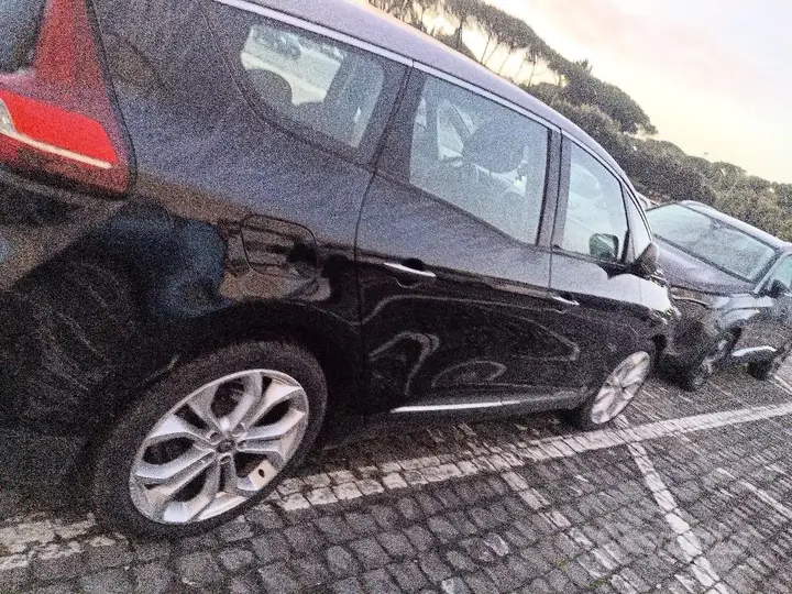 Renault Grand Scenic 2020 photo 2