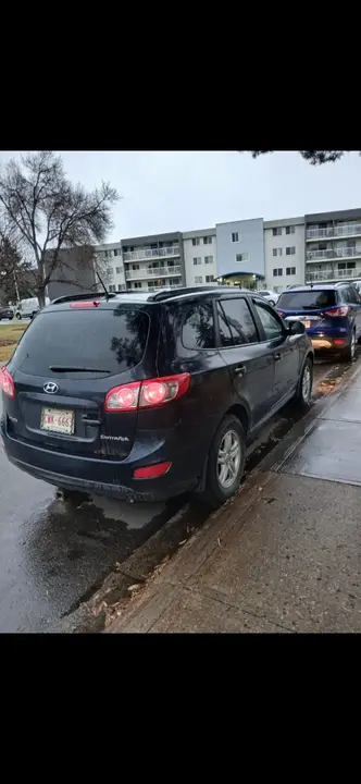 Hyundai Santa Fe 2011 photo 3
