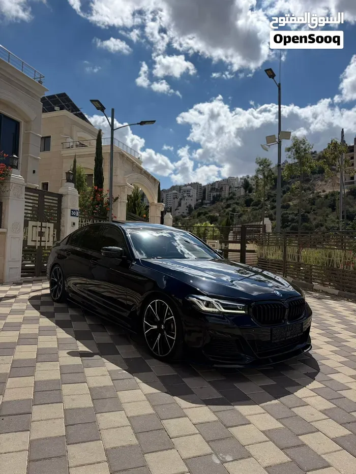 BMW 5 Series 2022 photo 2
