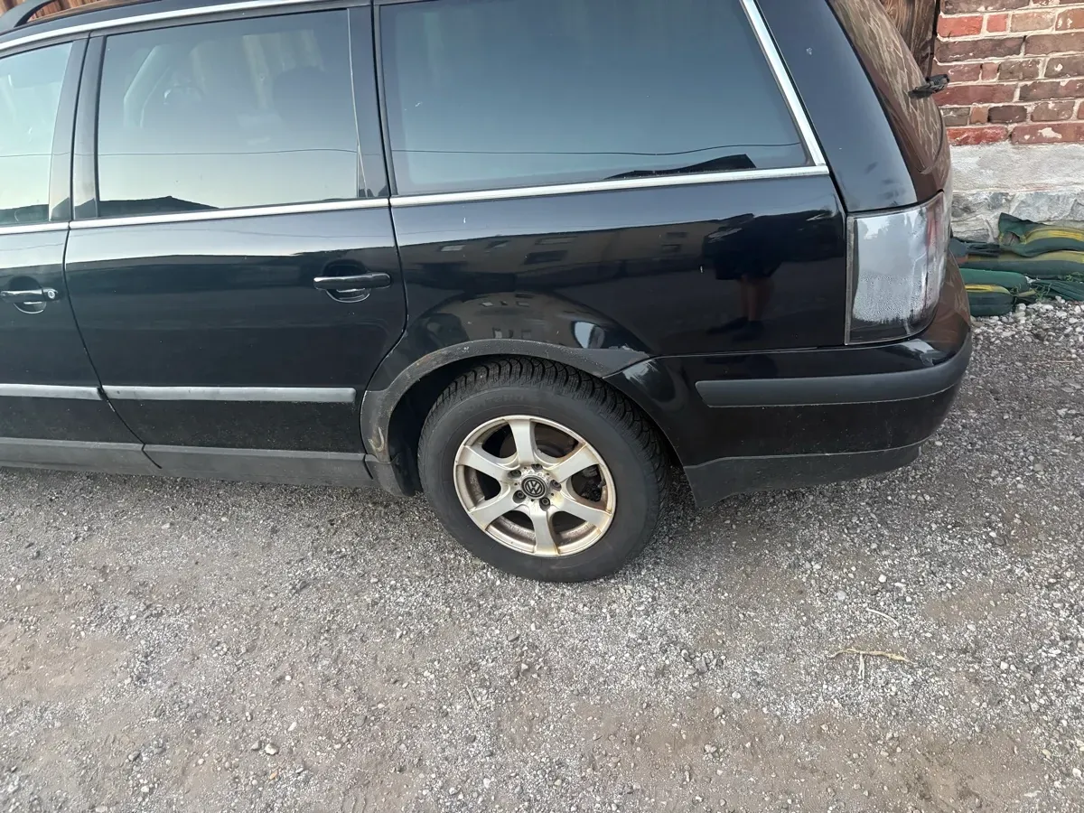 Volkswagen Passat 2002 photo 3