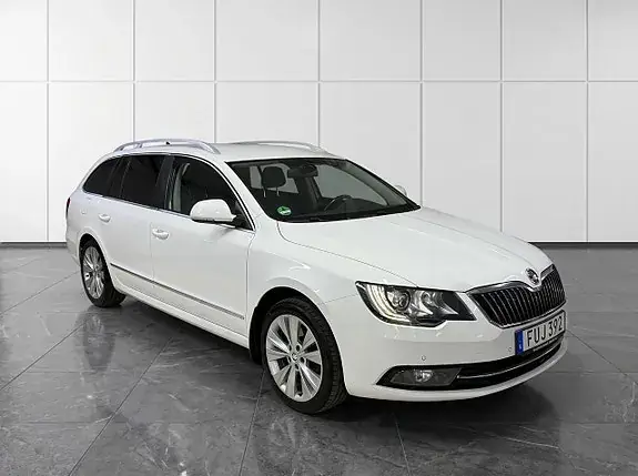 Skoda Superb 2015 photo 3