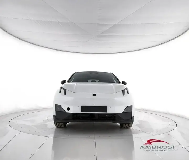 Lynk & Co 02 Core 2026 photo 5