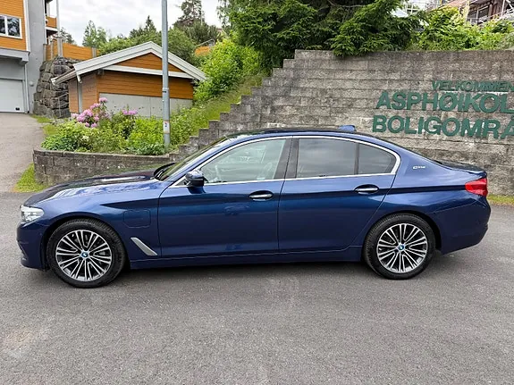 BMW 530E 2017 photo 2