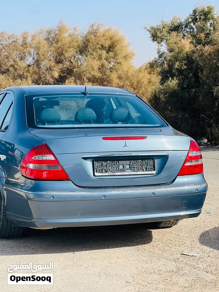 Mercedes-Benz Clk-Class 2003 photo 2