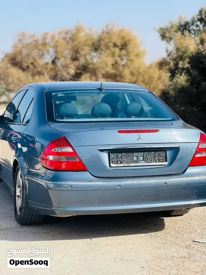 Mercedes-Benz Clk-Class 2003 photo 3