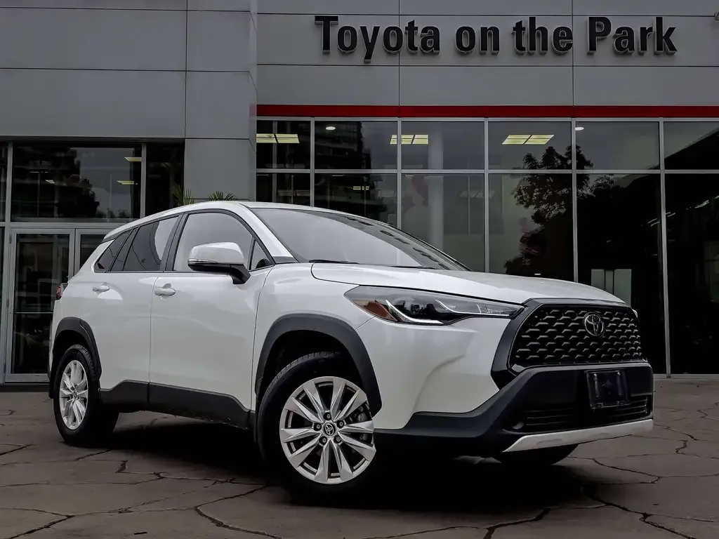 Toyota Corolla Cross 2023 photo 2