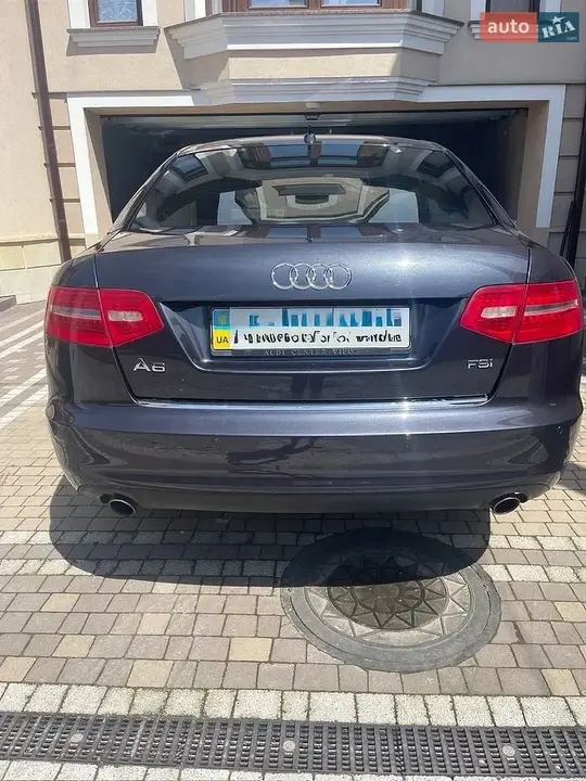 Audi A6 2010 photo 2