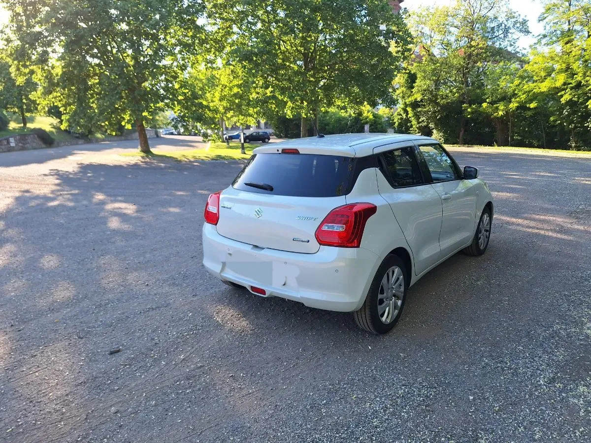 Suzuki Swift 2020 photo 2