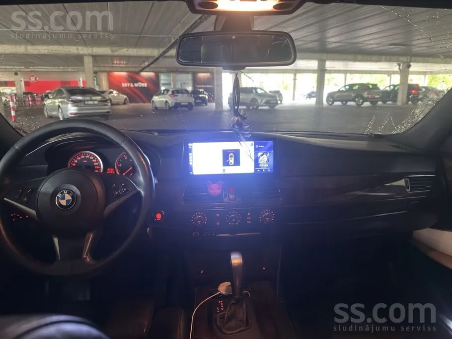 BMW E60 2005 photo 5