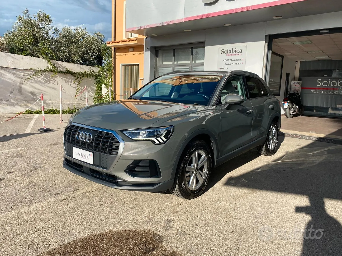 Audi Q3 2022 photo 2