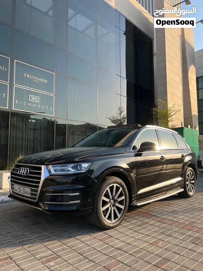 Audi Q7 2018 photo 2