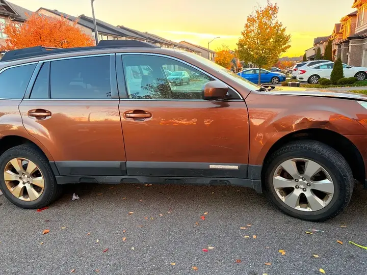 Subaru Outback 2012 photo 5