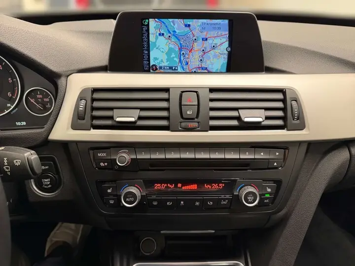 BMW 318D 2015 photo 5