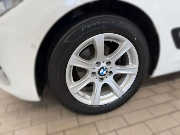 BMW 318D 2015 photo 3