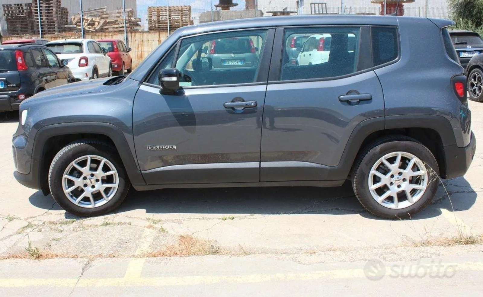 Jeep Renegade 2023 photo 2