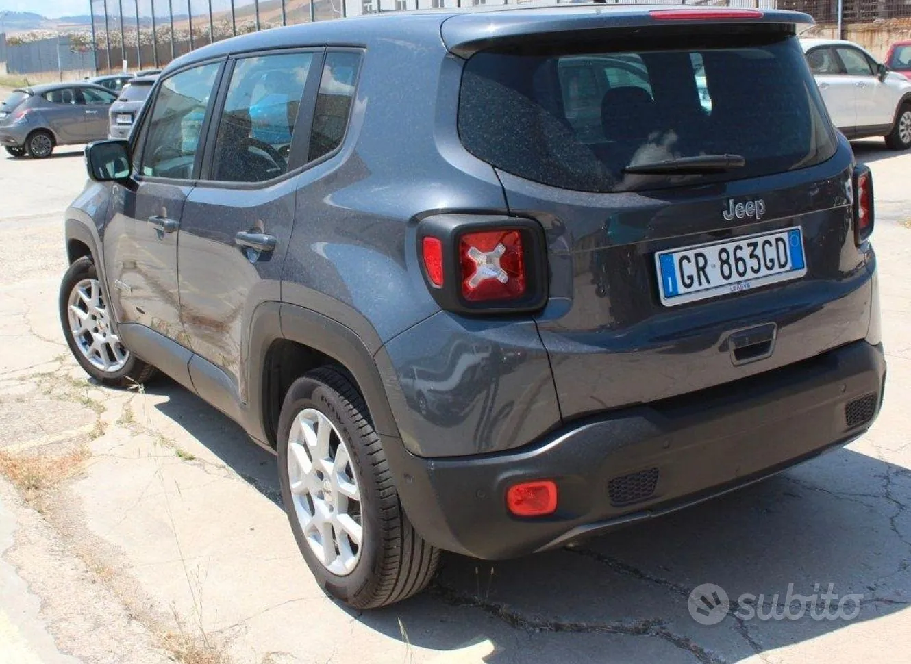 Jeep Renegade 2023 photo 3