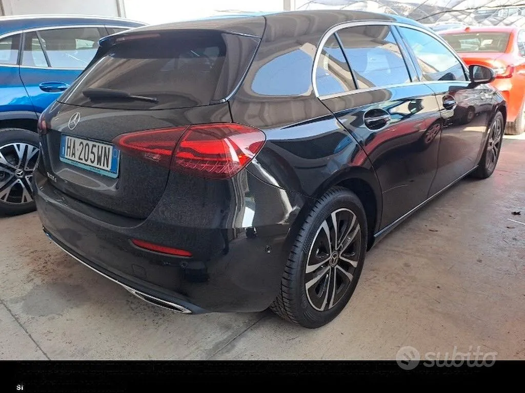 Mercedes-Benz A 180D 2025 photo 4