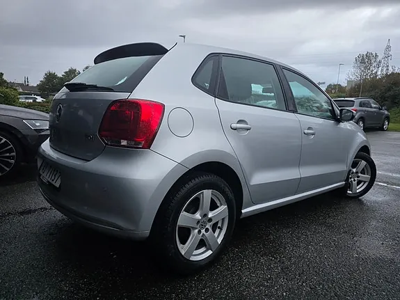 Volkswagen Polo 2011 photo 3