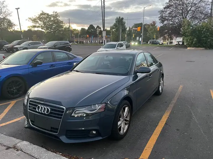 Audi A4 2010 photo 5