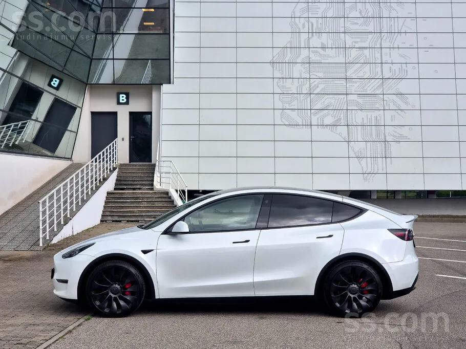 Tesla Model Y 2022 photo 5