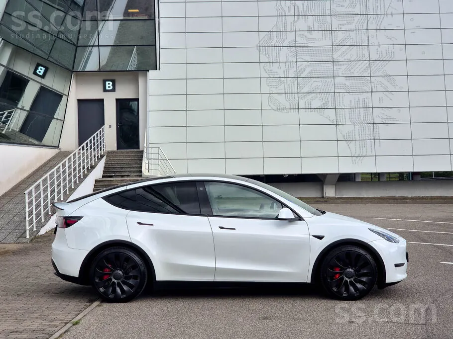 Tesla Model Y 2022 photo 4
