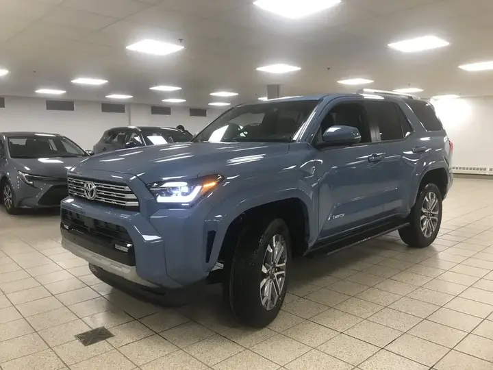 Toyota 4Runner 2026 photo 2