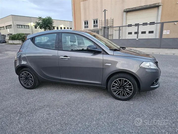 Lancia Ypsilon 2020 photo 4