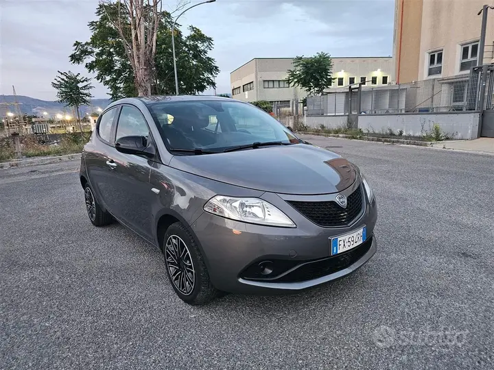 Lancia Ypsilon 2020 photo 3