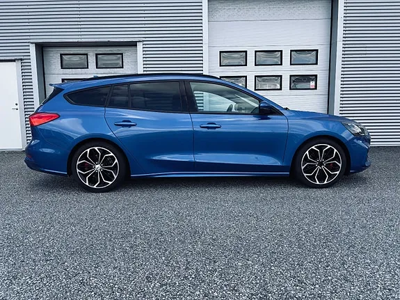 Ford Focus 2019 photo 2
