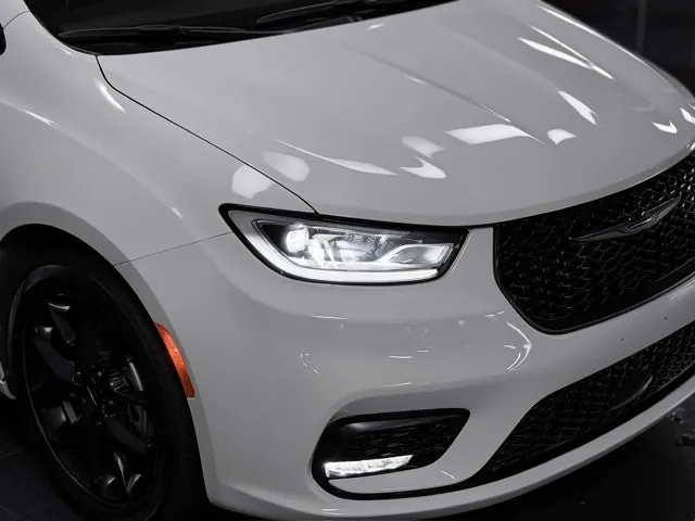 Chrysler Pacifica 2025 photo 4