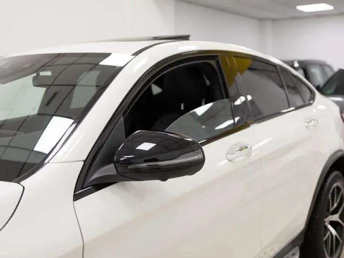 Mercedes-Benz Glc 300 E 2023 photo 4